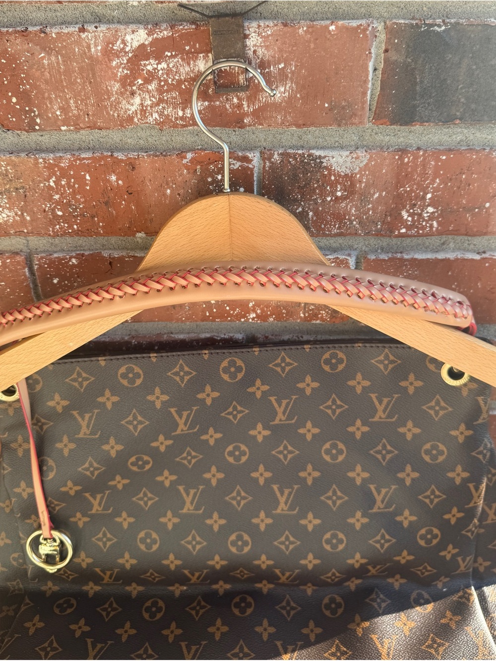 Designer Like Monogram Fashion Handbag - Picture 6 of 10